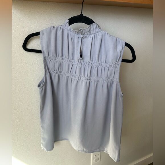 NEW WITH TAGS WOMENS TOP SIZE SMALL - Picture 2 of 3